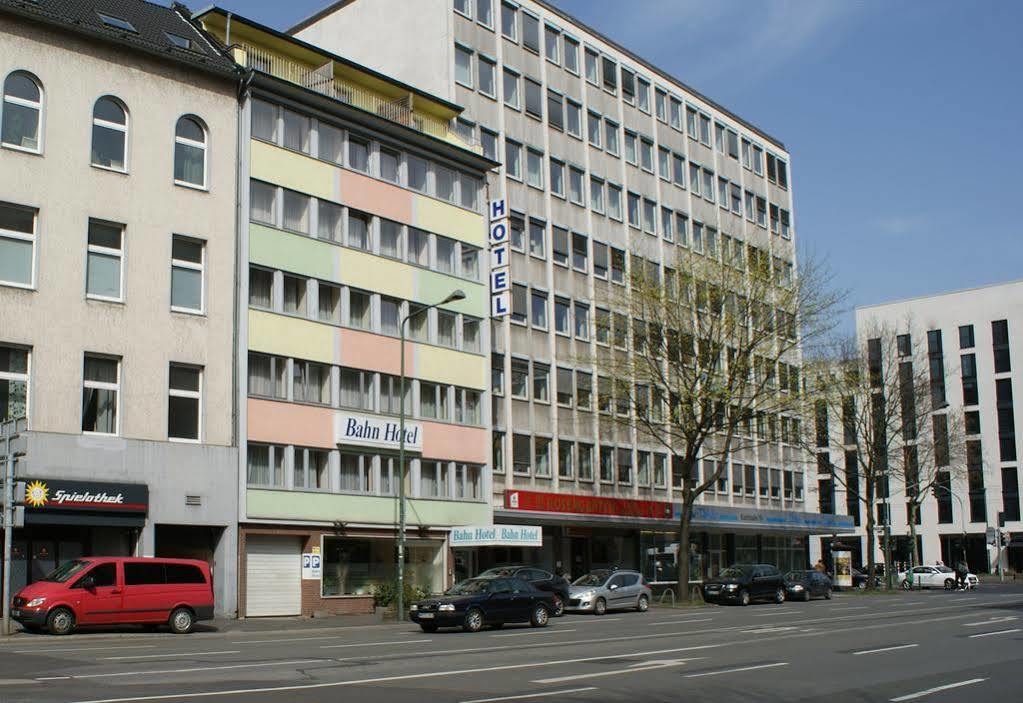 Bahn-Hotel Düsseldorf Exterior foto